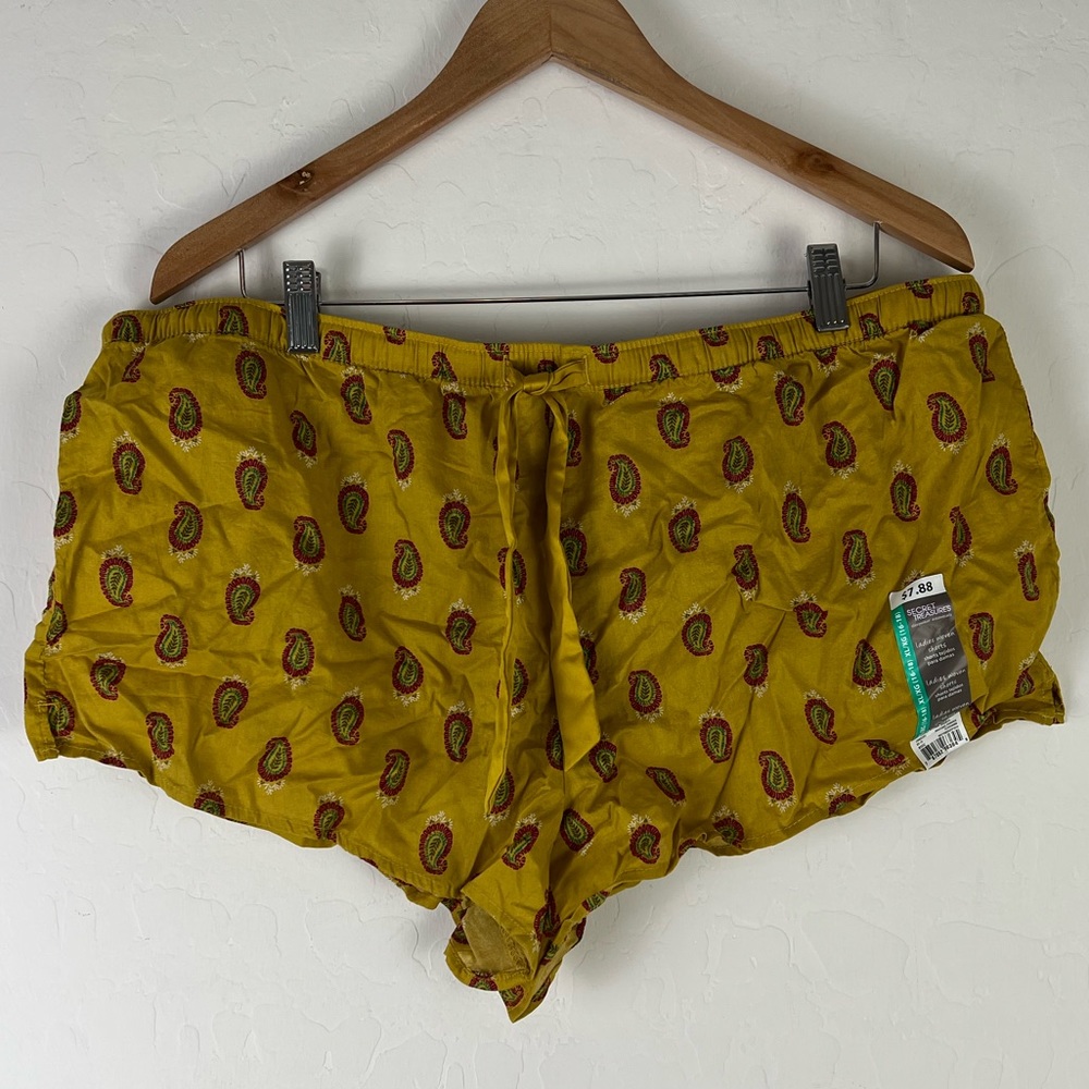 Secret Treasures Woven Shorts NWT Size XL 16-18